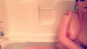 TheJennaKitten – Bath Tub Farting