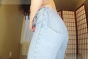 Aurelia Farting In High Waist Jeans