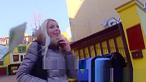 Mofos – Public Pick Ups – Beautiful Blonde Babe Hunting Star